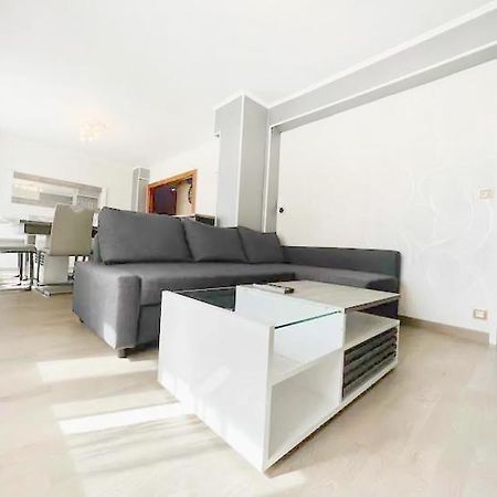 L'Amicale : 80 M², 6 Prs, 3 Ch, Centre Ville Dijon Eksteriør billede